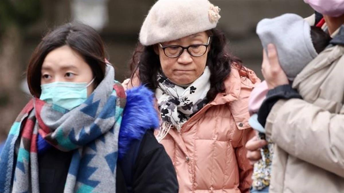 羽絨外套準備!首波寒流時間曝光 氣象局:低溫恐10度