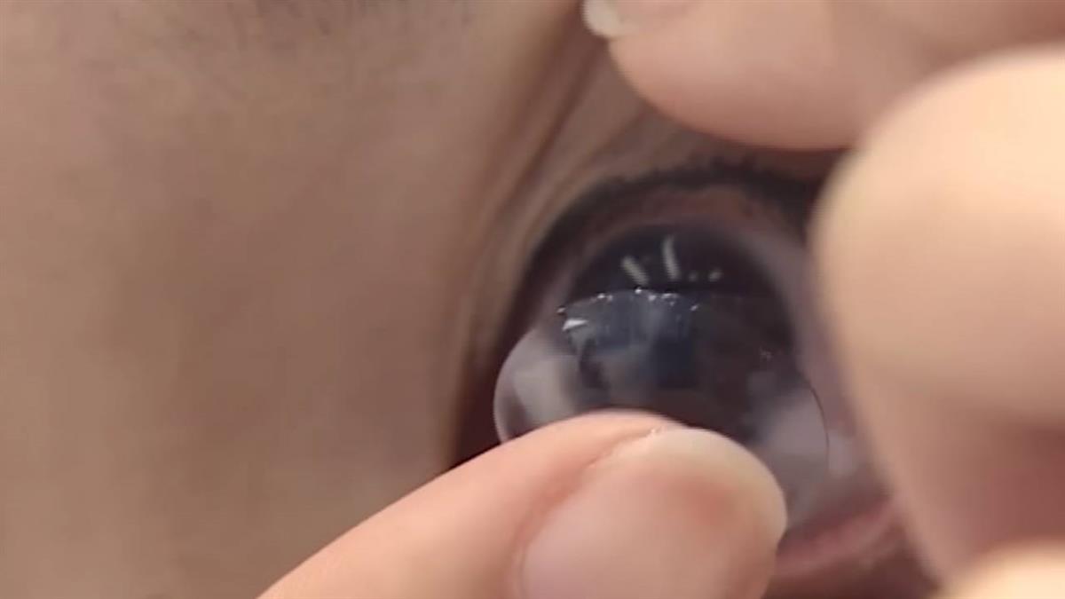 防眼瞼下垂 戴隱形眼鏡拉扯眼皮要小心