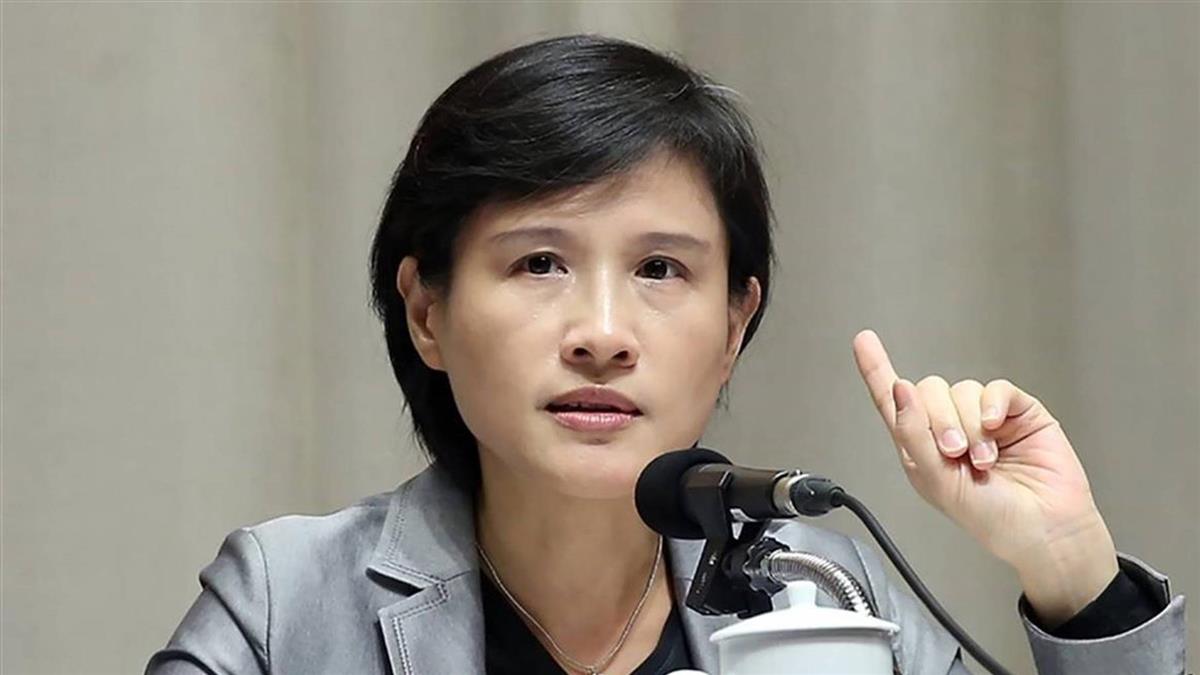 鄭麗君臉書宣布重回民間 離開政府團隊