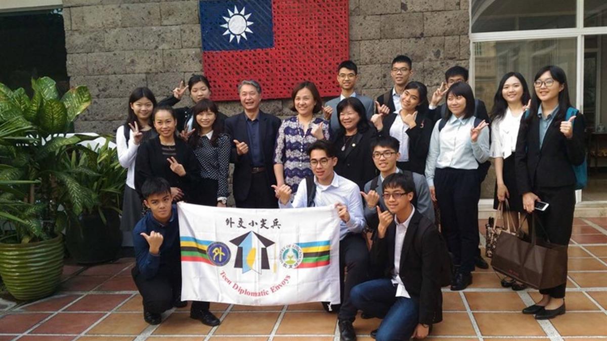 外交小尖兵 馬尼拉行成果豐碩
