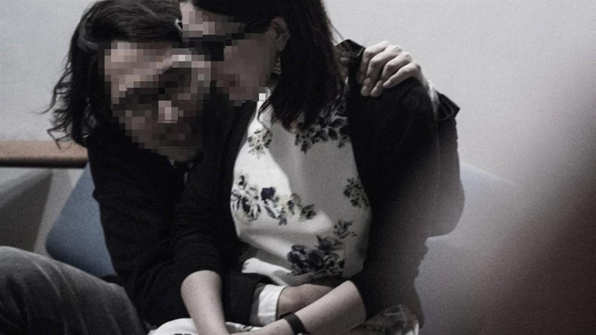 講電話遭狂揉乳10分鐘!人妻怒:我不是妓女