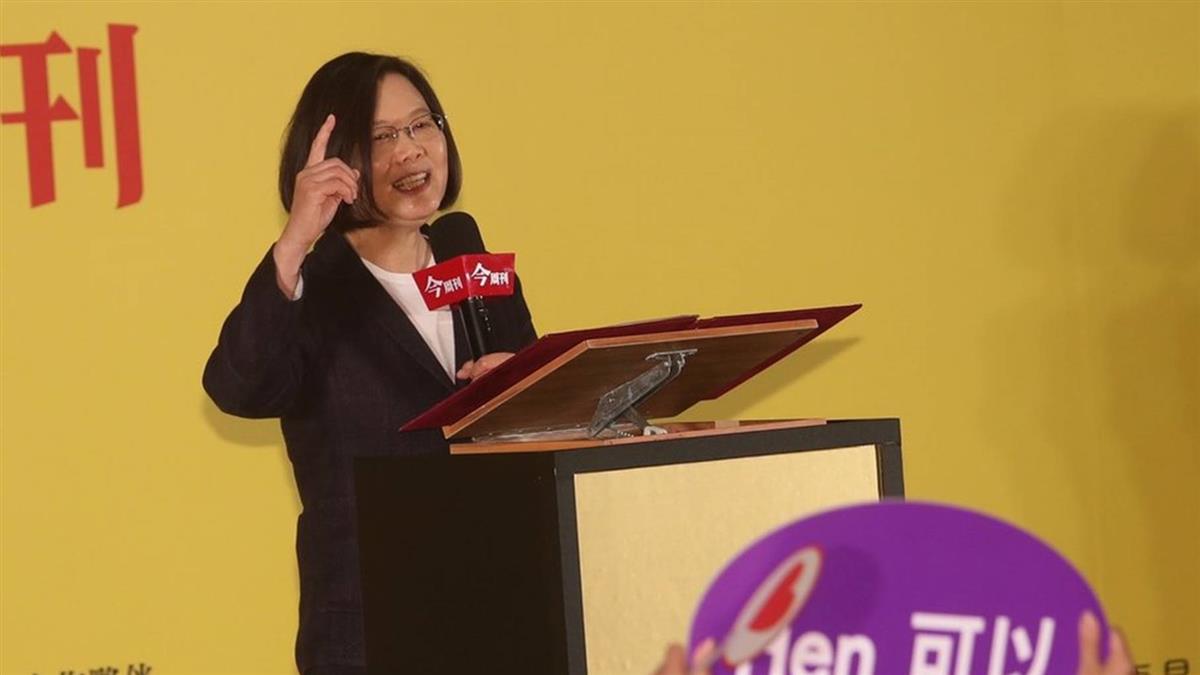 與高中生對談 總統:我不當網紅只是做好總統責任