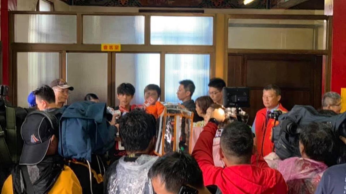 錄影變道歉大會!阿翔認偷吃宮廟意外爆紅