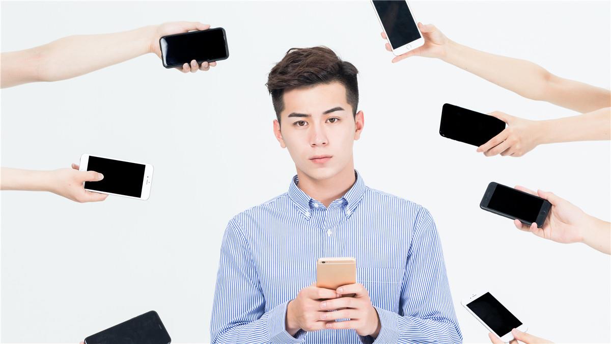 不喜歡女友老粘著自己的星座男,尤其反感被查崗
