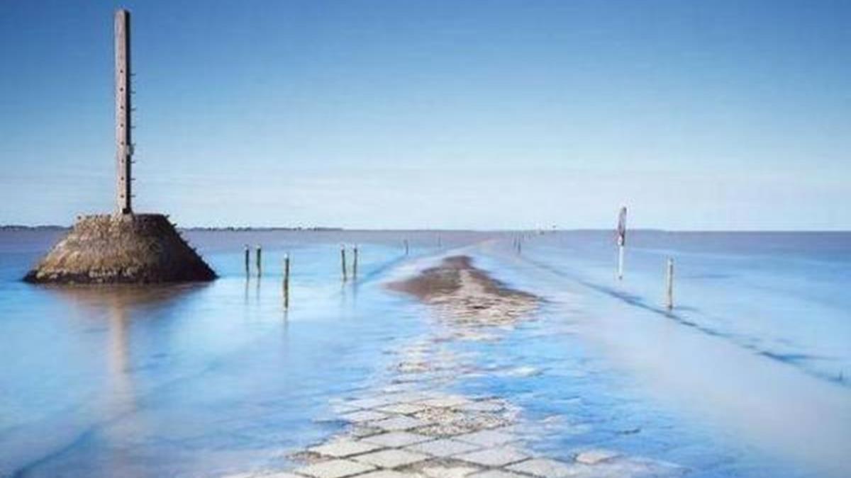 算錯時間就填海!世上最危險的海洋公路