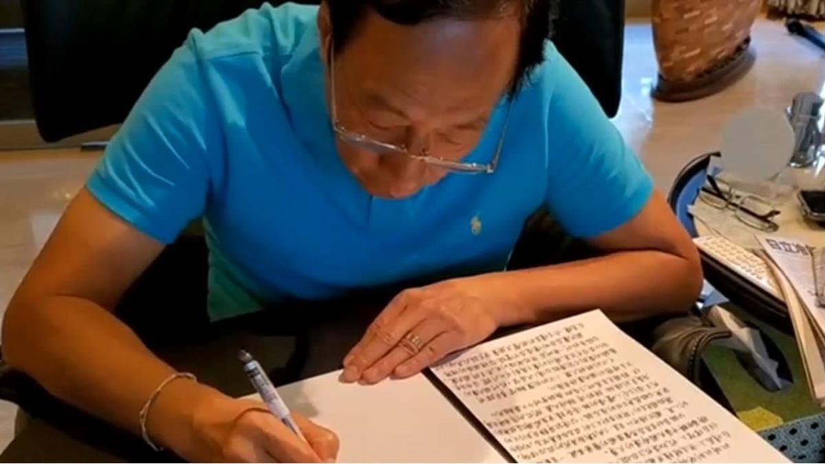 藍決議全力慰留 郭台銘:無黨一身輕