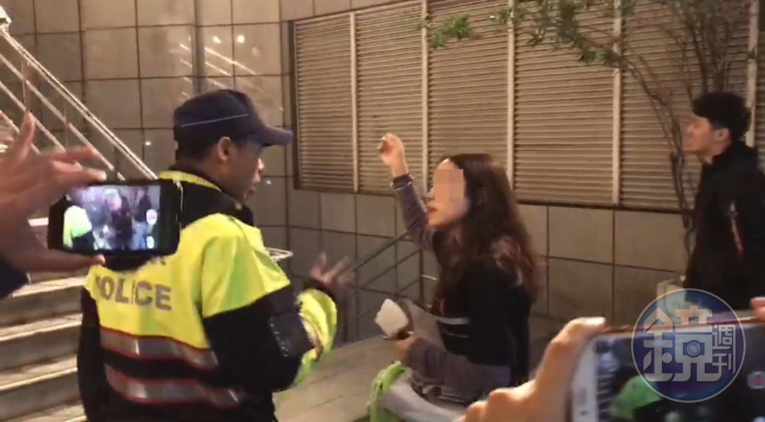 偷拍蔡依林演唱會遭制止 大陸女粉怒嗆警