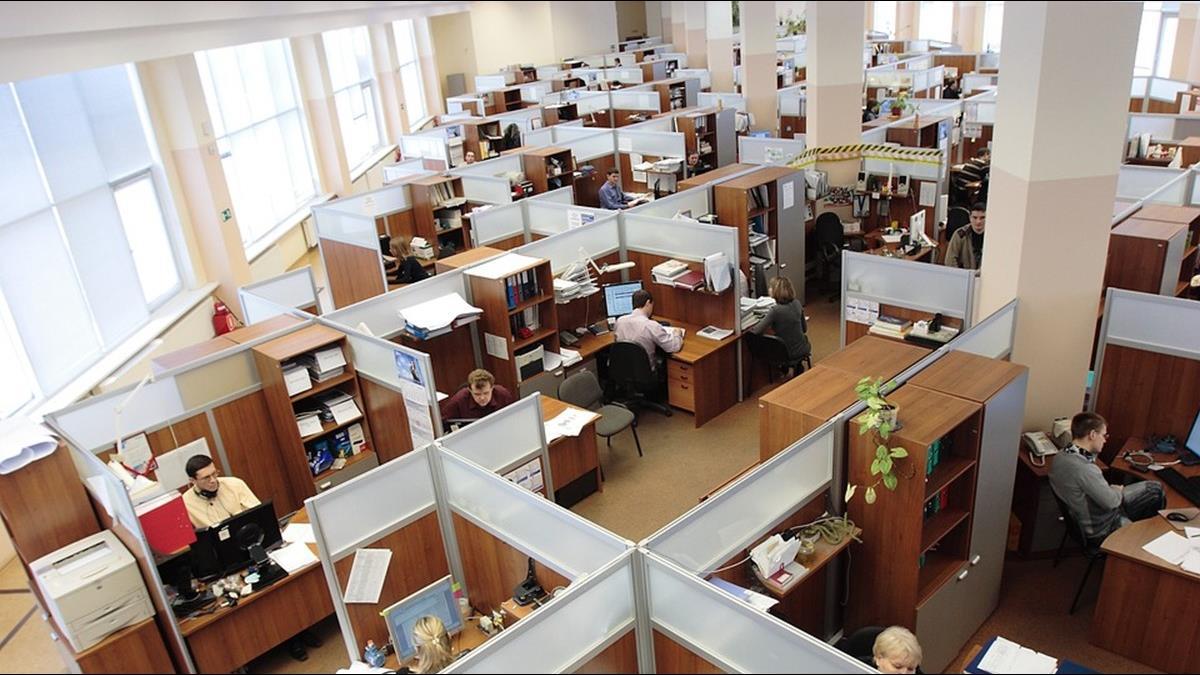 月薪未滿30K卻不捨離職?過來人見理由戰翻 吐4字真言