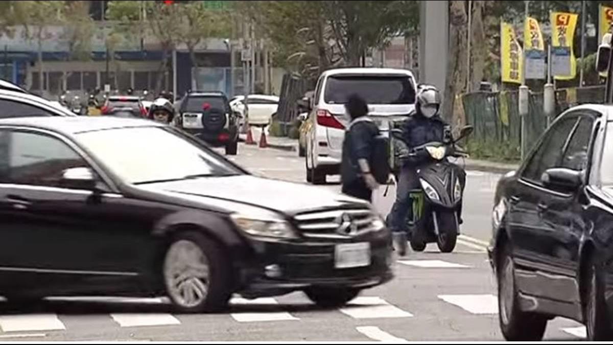 不懼疫情! 自用車line線上交易訂單增3成