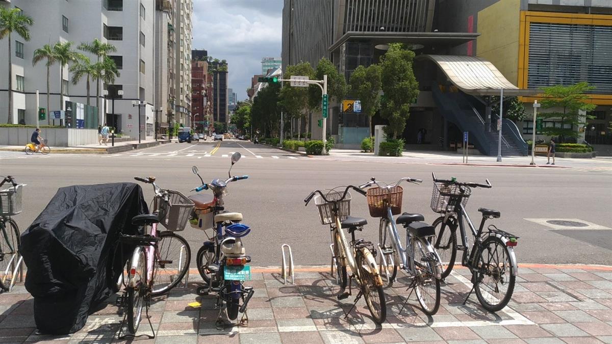 8縣市高溫警戒!北市體感溫度飆43度 午後防雷陣雨