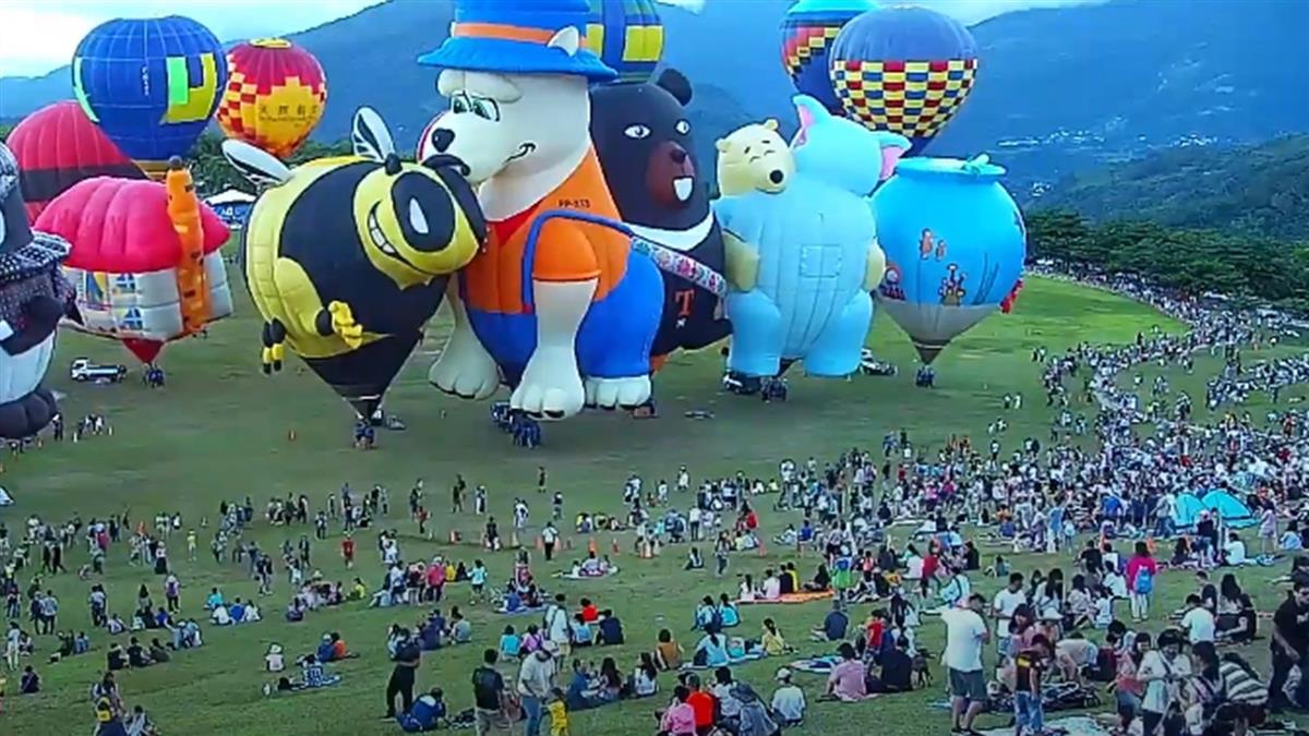 台東熱氣球嘉年華！9千人擠爆現場…不到3成戴口罩