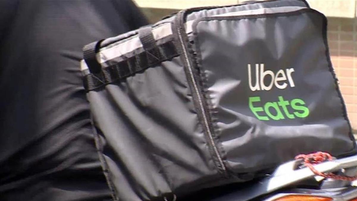 凌晨4點狂跳Uber eats取餐通知 她嚇壞：因為鬼月？