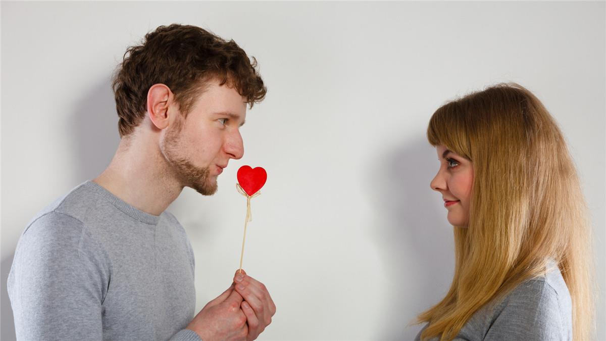 嘴笨不會說情話，但絕對靠譜的星座男