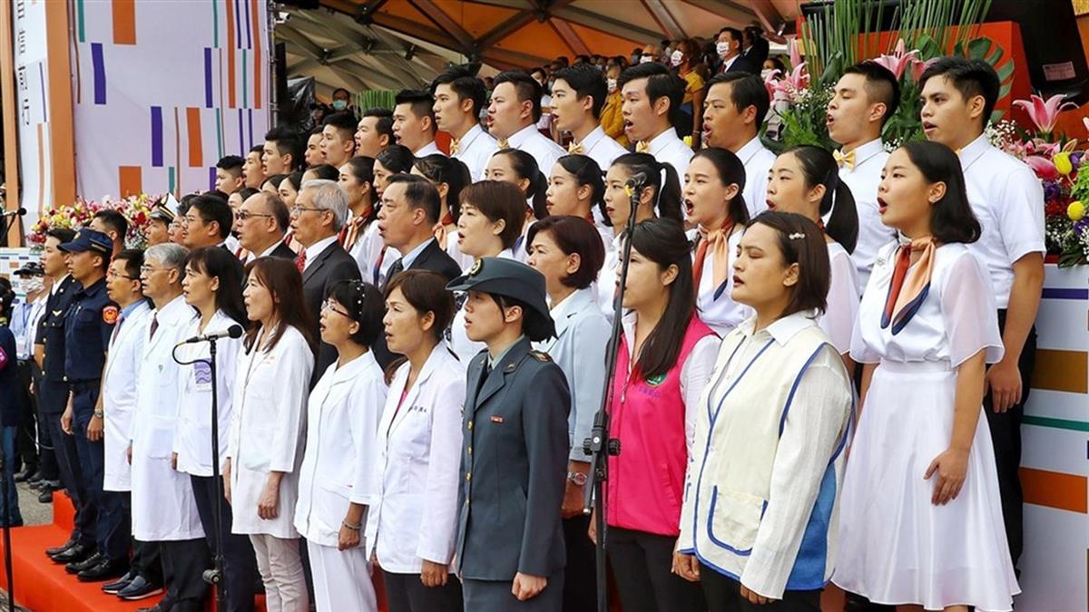 國慶致敬防疫英雄 蔡總統:讓國際看見堅韌之島