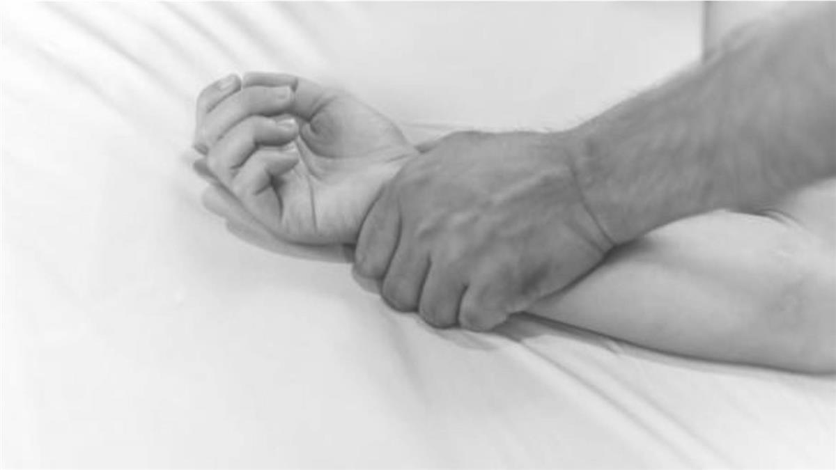 人夫陪正妹吃冰兼散心！約<a href='/search/tags/摩鐵/' target='_blank'>摩鐵</a>硬上…判決結果出爐