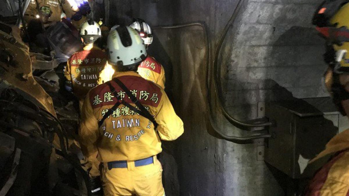 跟女兒搭上死亡列車 日本爸還原5車恐怖瞬間「以為會死」