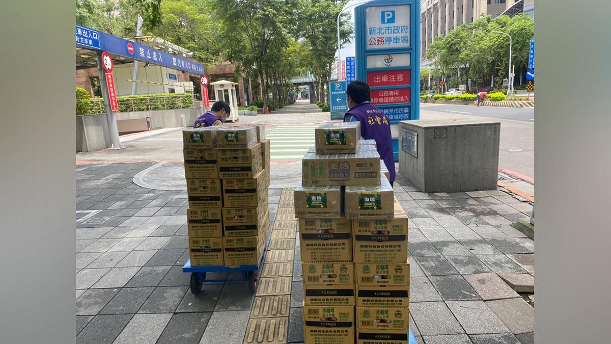 疫情延燒!生活飲料連續二年暖心物資挺醫護