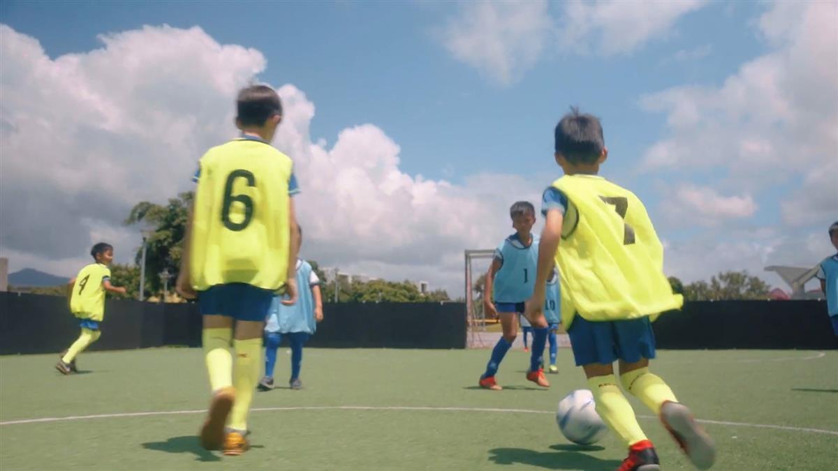 迷你足球微電影：踢出自己的價值　足球是種文化改變孩子很多