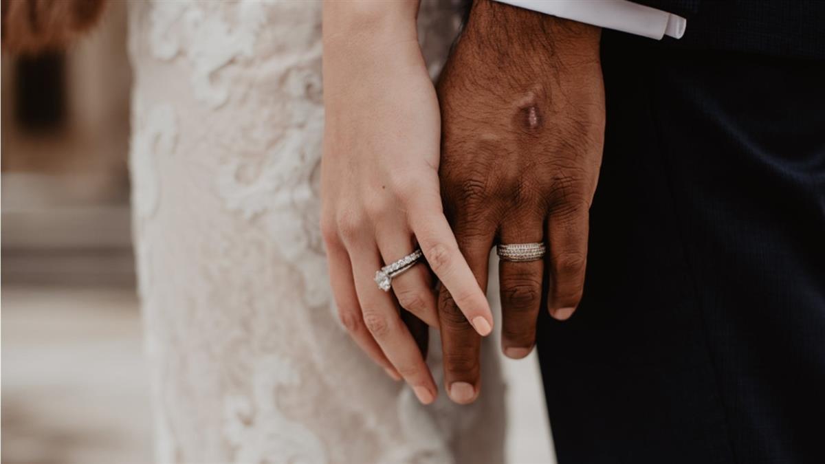 21歲新娘完婚1hr突倒地猝死 家人目睹崩潰哭癱