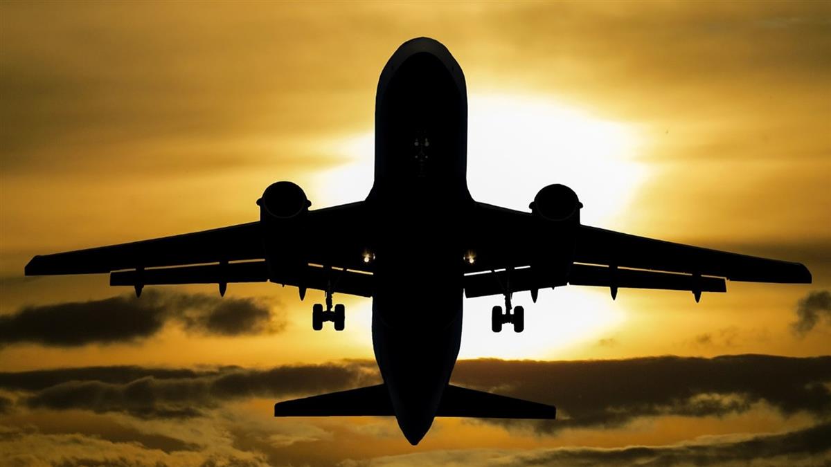 印尼疫情爆發！120人台商包機今抵台 還有2名嬰兒