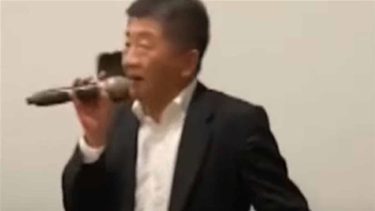 網瘋傳陳時中「脫罩」唱歌喝酒 多名女子在場嗨翻天