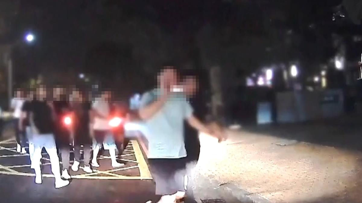 <a href='/search/tags/彰化惡少/' target='_blank'>彰化惡少</a>爸鞠躬道歉9次 網見3說法超火大