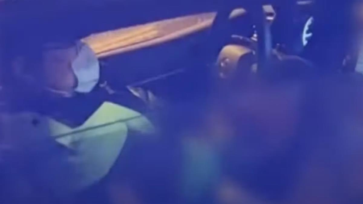 我像計程車嗎？醉男向警方借錢不成 要求搭便車