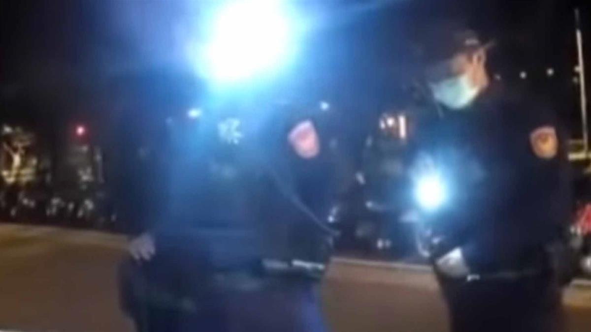 嫌開車技術不佳收費貴 男毆代駕還繞圈追逐