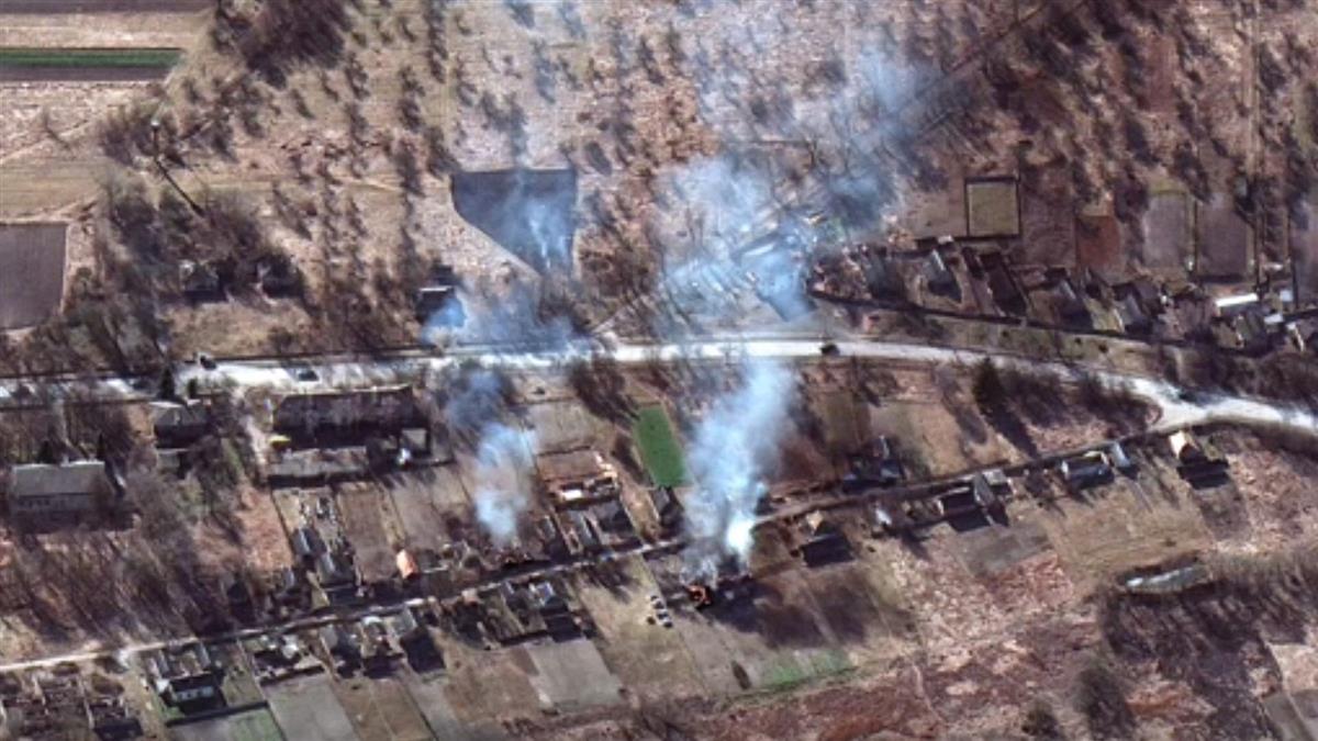 恐怖衛星影像曝光！基輔遭轟炸5天 民宅著火狂冒煙