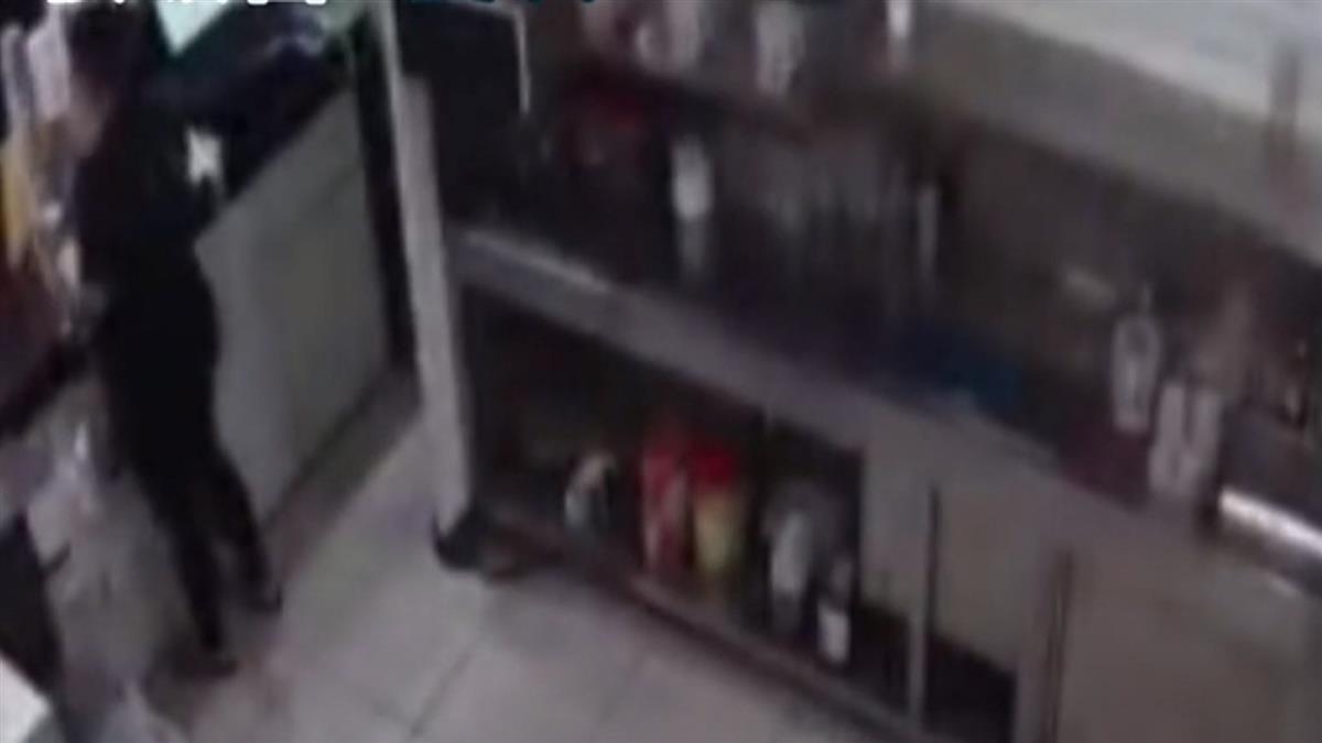 為一杯飲料..沒吸管留負評 店家佐證喊告