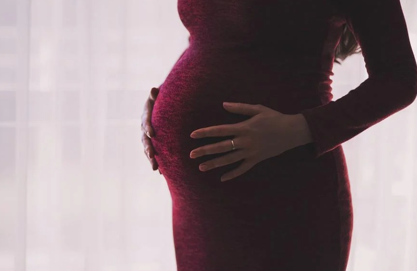 ▼日本一名男子，為了隱瞞自己已婚事實，竟對懷孕女友痛下殺手。（示意圖／pixabay）