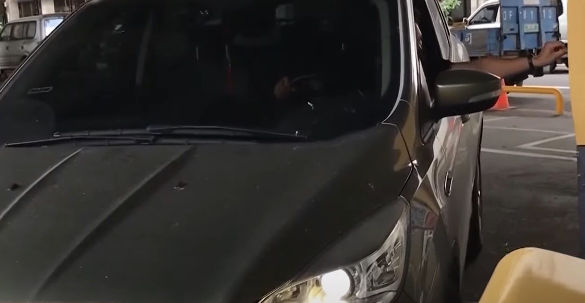 ▼有民眾停車2小時卻看到59萬天文數字的停車費。(圖/東森新聞)