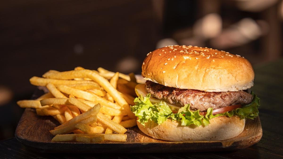 只有今天！漢堡王、麥當勞「買一送一」 品項曝光