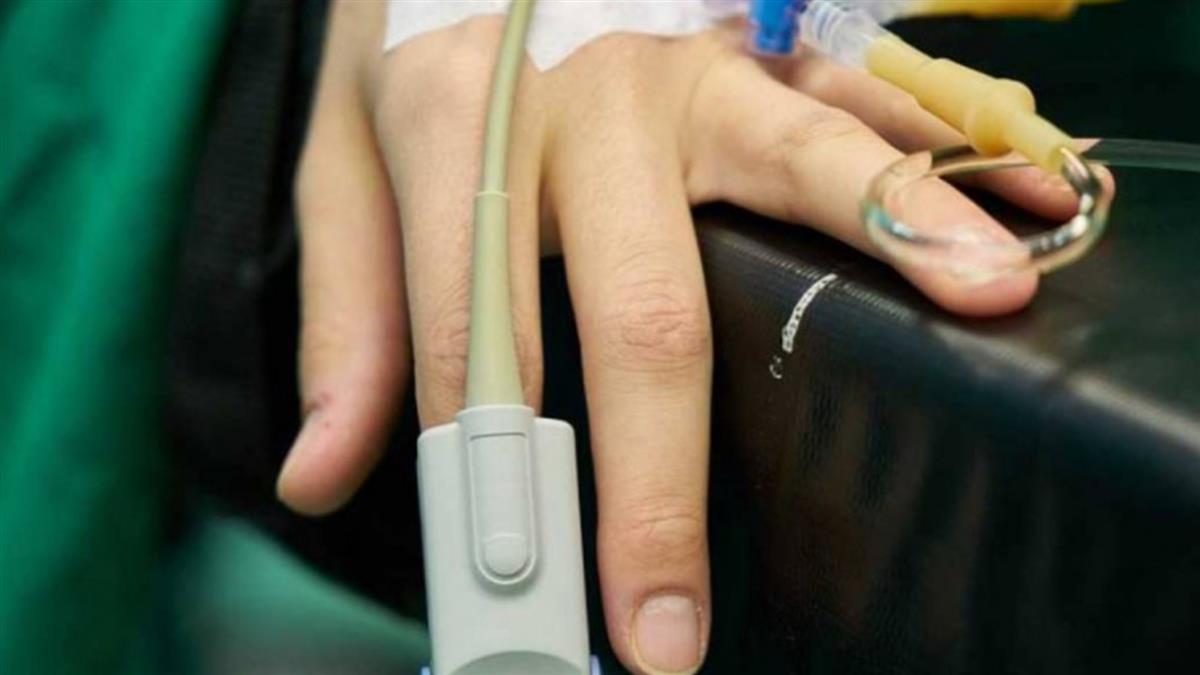 墮胎47次！老醫師摸兩下就流掉 她最後大出血慘死