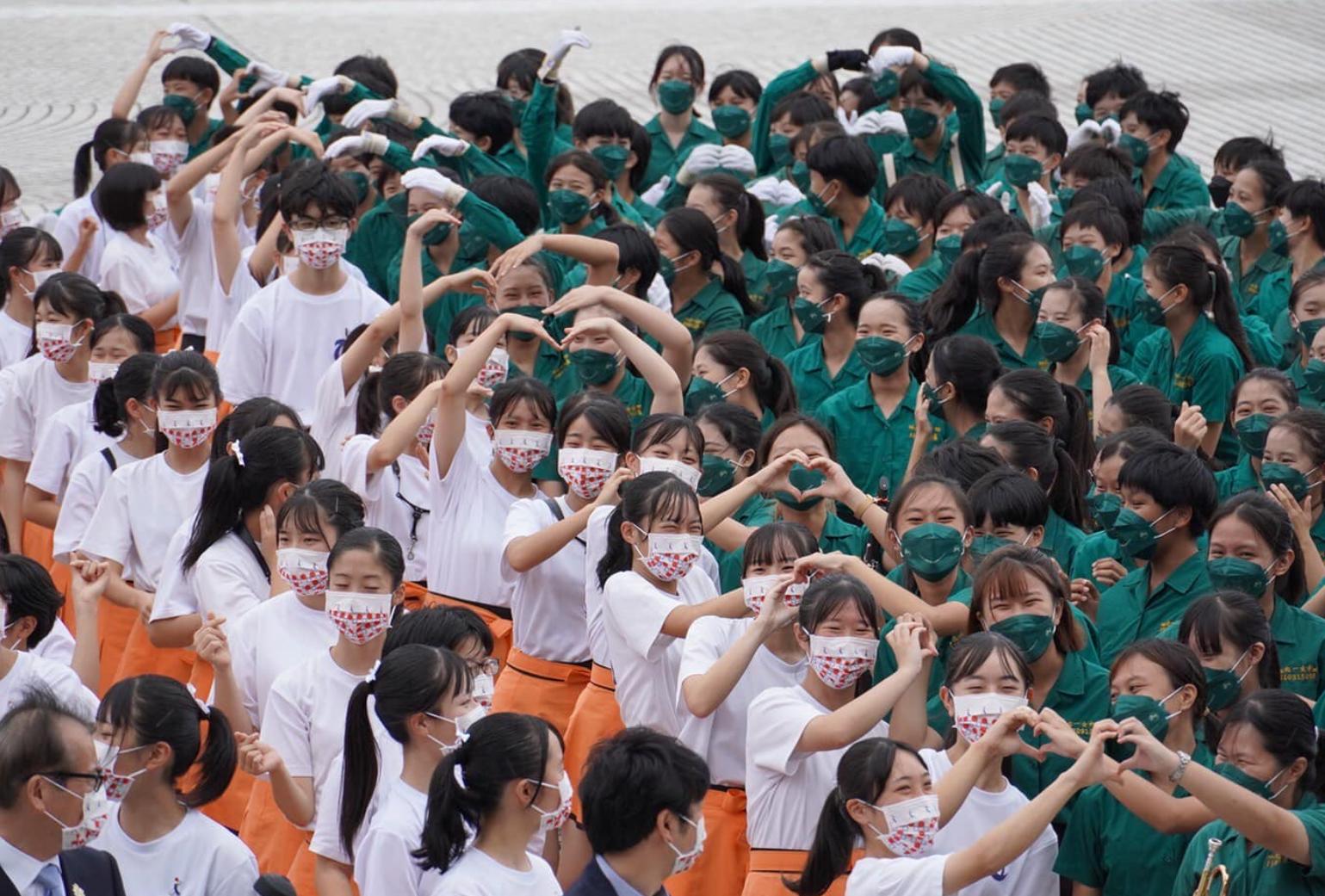 ▼京都橘高等學校吹奏樂部特別受邀來台表演。（圖／翻攝自中華民國 讚國慶臉書）