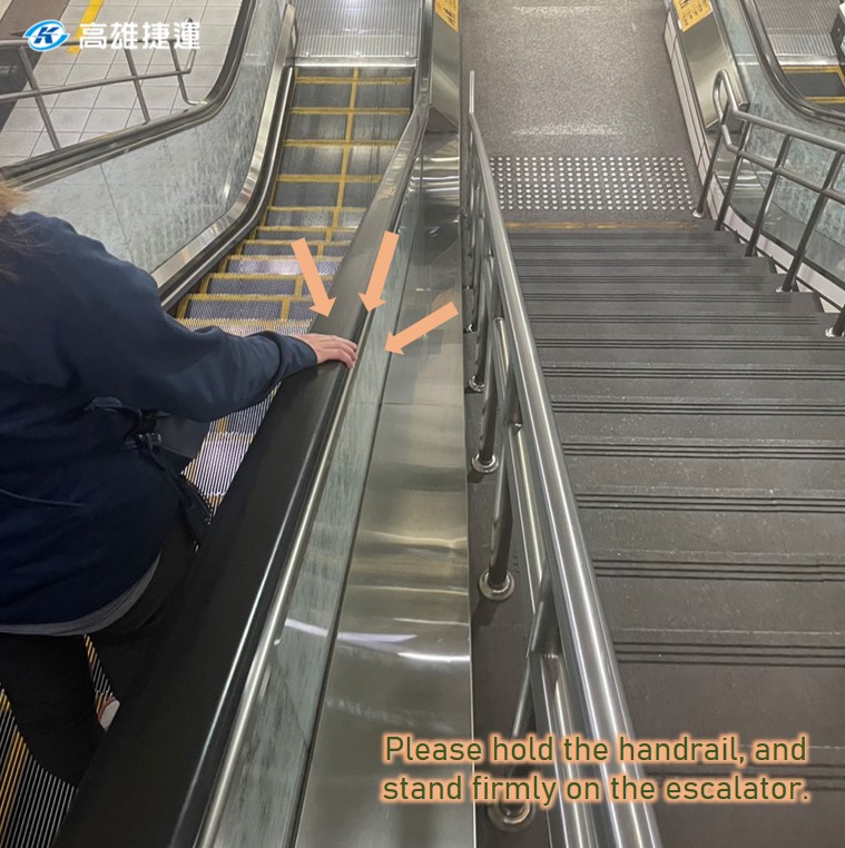 ▼有民眾於公園站1號出入口搭乘手扶梯時,不小心向後摔。(圖/翻攝自高雄捷運臉書)