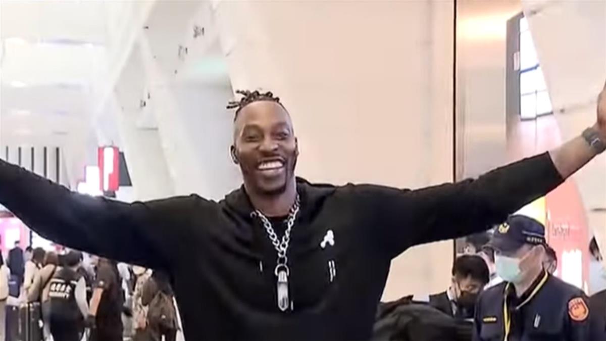 「魔獸」抵台 隔空擁抱粉絲喊：我愛你台灣！