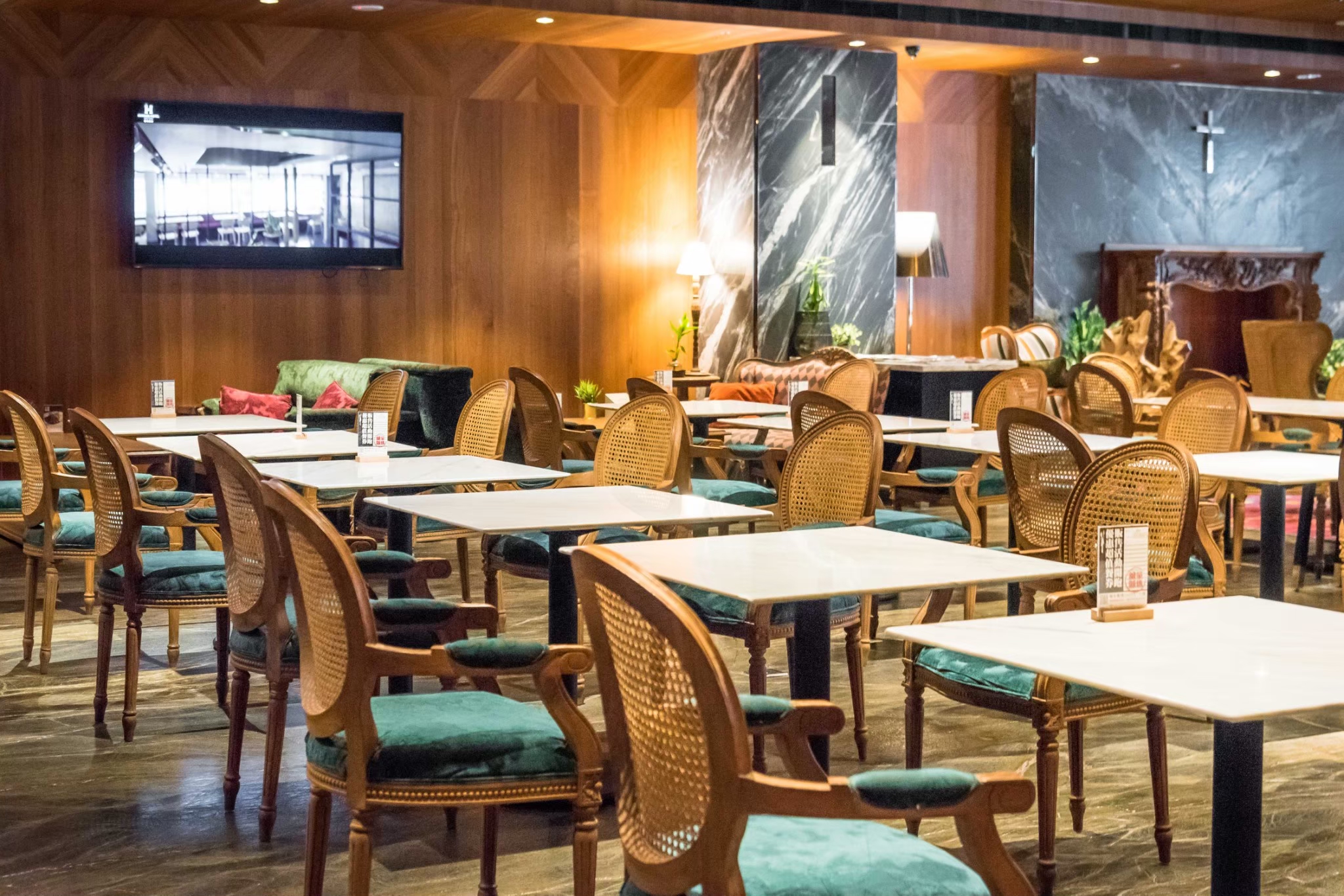 ▼薆悅酒店贈送2人份自助式活力早餐、晚餐。（封面圖／翻攝自薆悅酒店臉書）