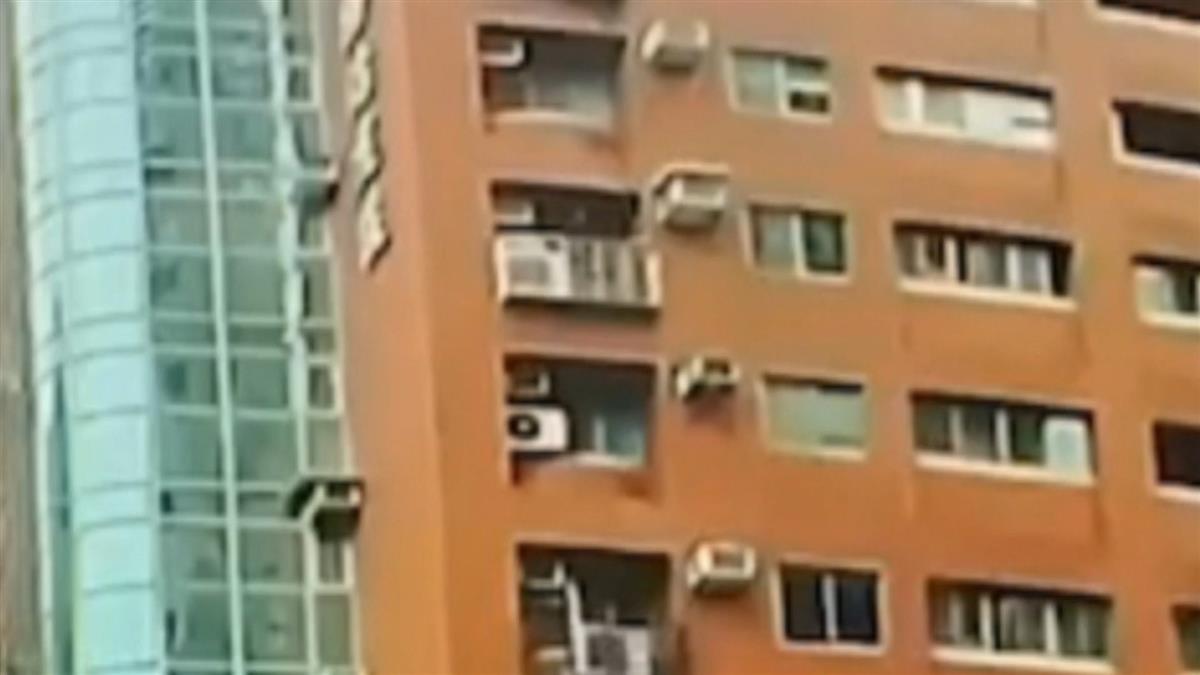 天降「寶特瓶」砸騎士 一查竟是隔壁大樓8樓住戶