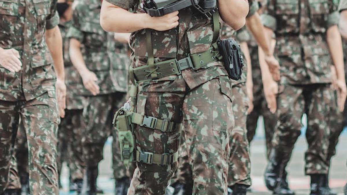 ▼陸軍一對國軍情侶不雅影片外流。(示意圖/翻攝自pexels)