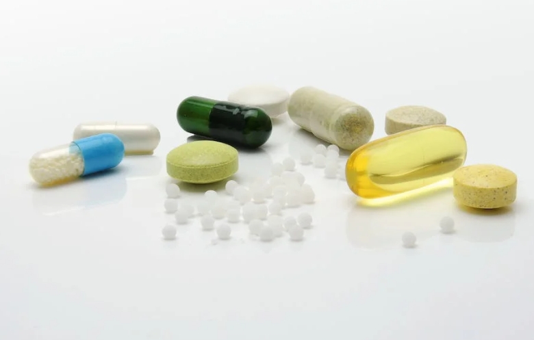 ▼齋藤等人更趁機下藥性侵並偷拍。（示意圖／翻攝自pexels）