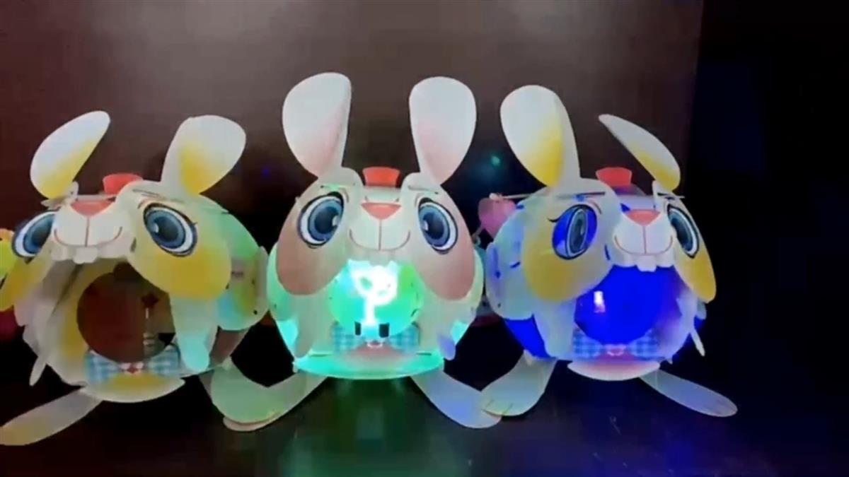 元宵提燈籠！ 各縣市推提燈 屏東「光光兔」超夯