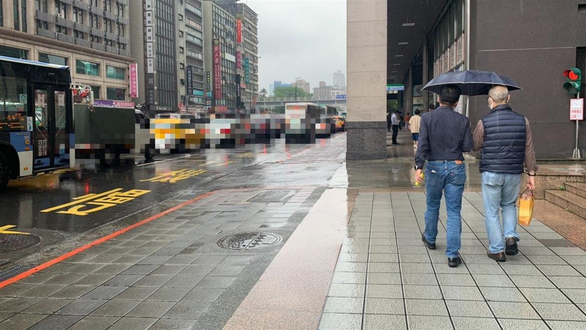 ▼本周末天氣將會又濕又冷。（示意圖／東森新聞）