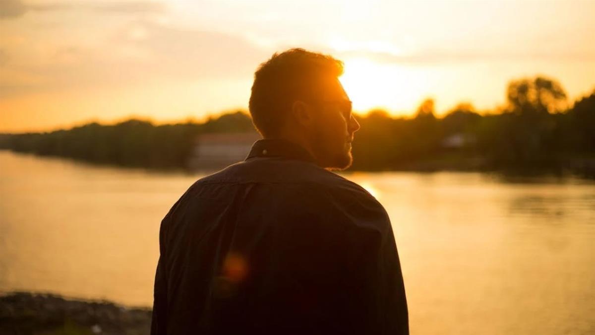 有房才算真男人？工地男「禁慾4年」拚置產嗆：沒房的怎敢玩樂