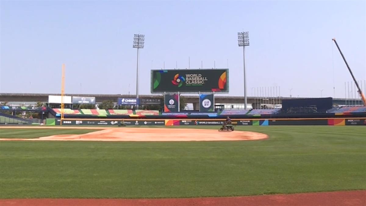 經典賽場地 洲際棒球場紅土草皮翻整開箱