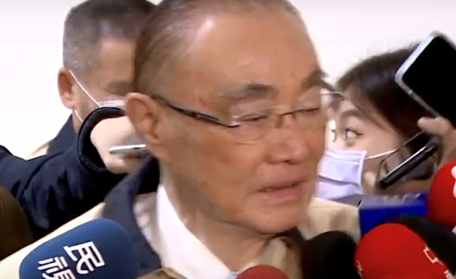 ▼對於國軍販售軍資的爆料，馮世寬氣炸爆粗口。（示意圖／東森新聞）