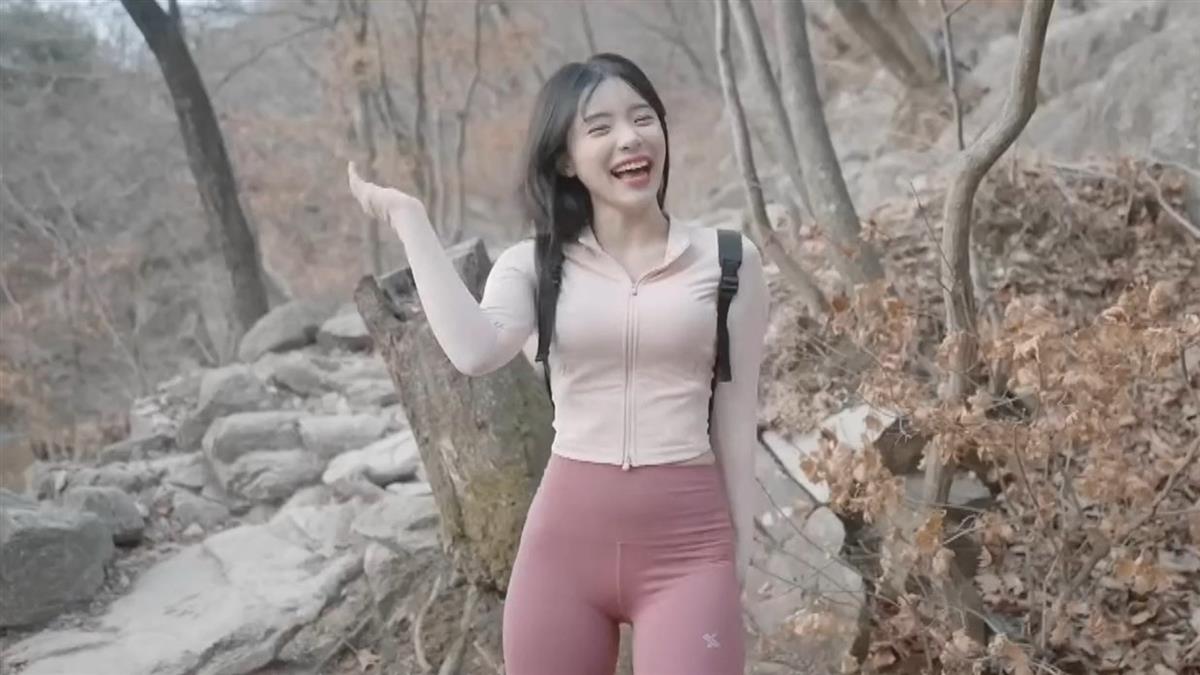 李多慧穿「粉色火腿褲」登峰 甜喊：來台灣也爬山