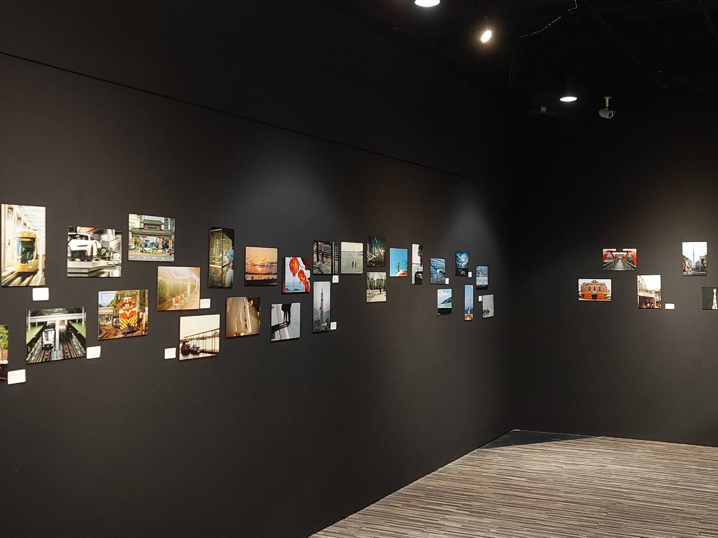 展覽內容有七大主題，包含「色彩、人文、人像、運動、自然、舞台、街頭」