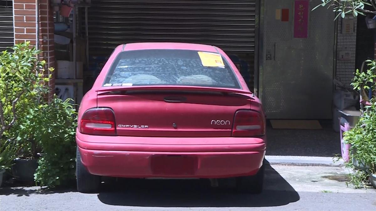 獨／沒留步行空間、占用馬路 無牌車停騎樓涉違法