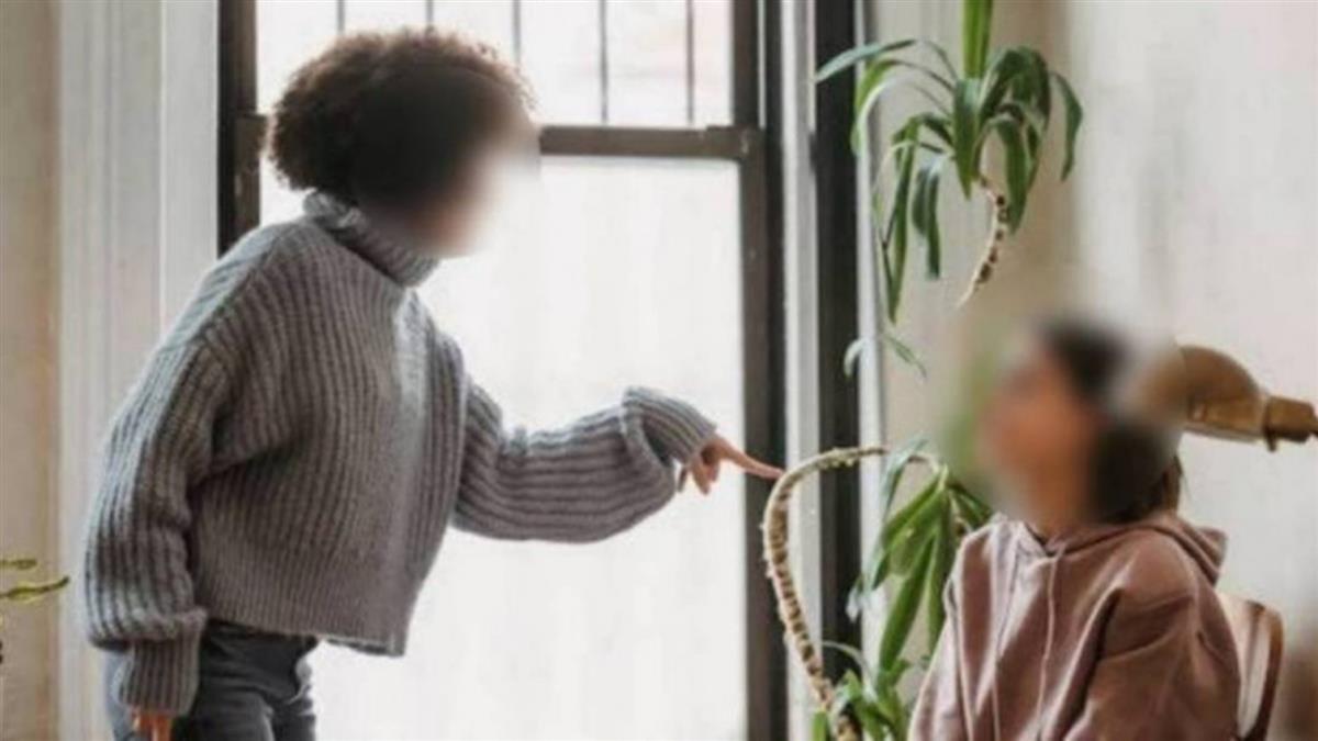 和小叔「單獨搭電梯」 回家慘遭婆婆怒噴：避嫌2字不懂？